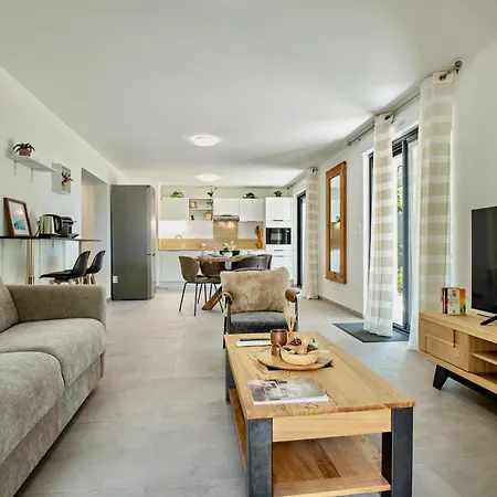 Epure - Neuf & Spacieux, Jardin Prive 220 M2, Centre-ville A Pied Appartement