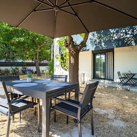 Appartement Epure - Neuf & Spacieux, Jardin Prive 220 M2, Centre-ville A Pied