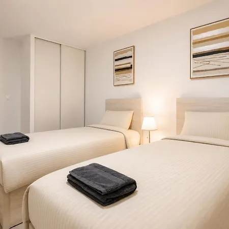 Epure - Neuf & Spacieux, Jardin Prive 220 M2, Centre-ville A Pied Appartement *